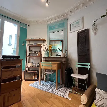 Apartment Gambetta Paris